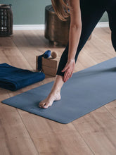 Ladda upp bild till gallerivisning, Yogamatta 4 mm naturgummi från Goyogi
